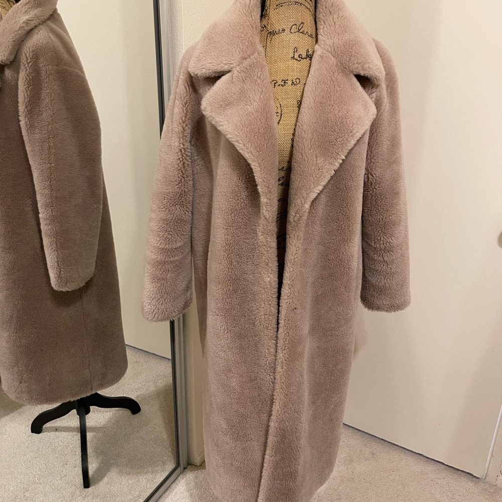 Cozy Women's Teddy Jacket in Soft Brown